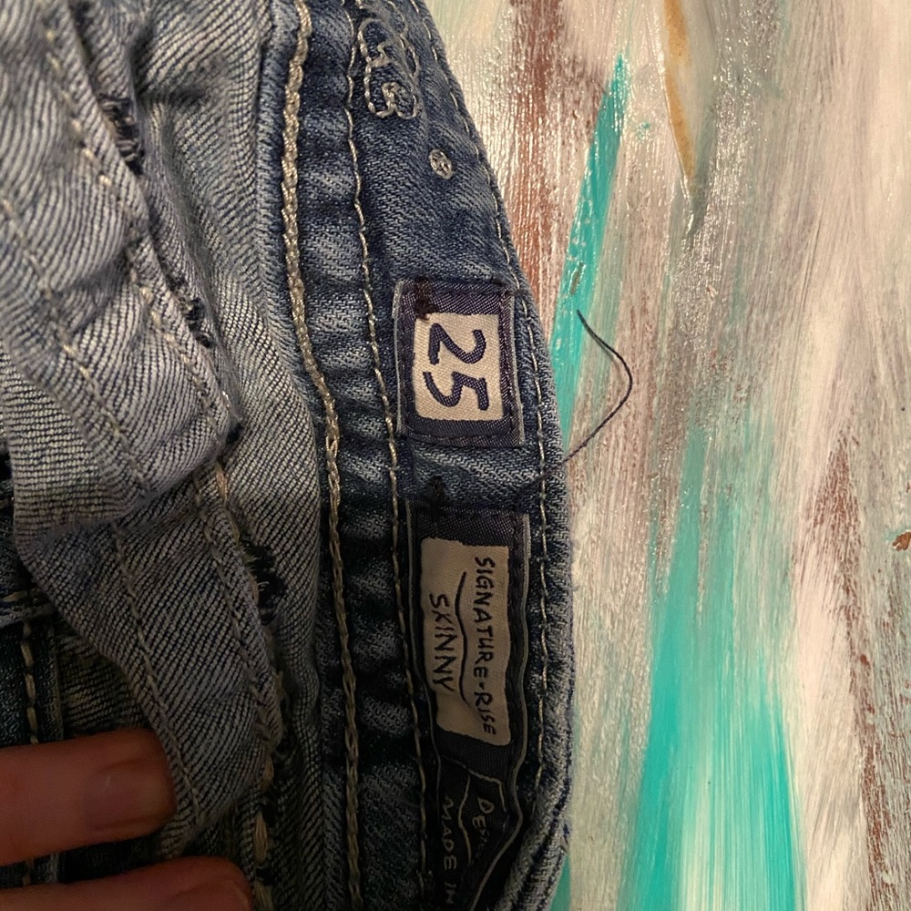 Size 25 miss me peace sign pocket jeans